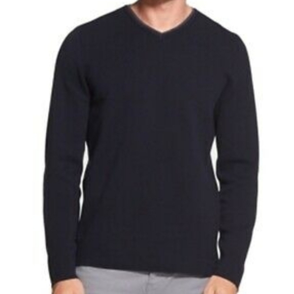 V neck sweater for men - Picture 2 of 2